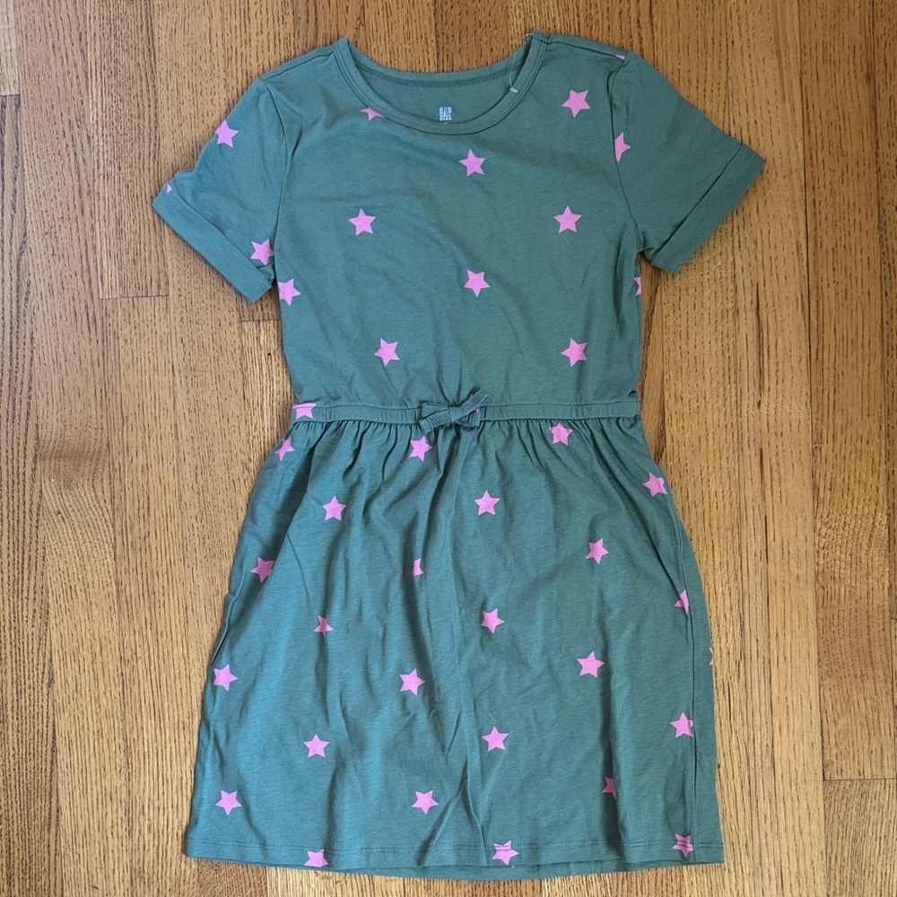GAP Casual Green Dress with Pink Stars